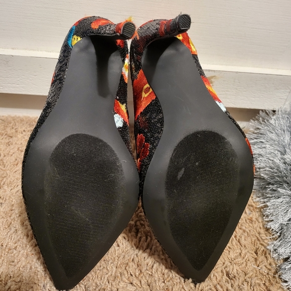 Just Fab Sequin Floral Pump in Black sz 8.5 "Flora" - Picture 7 of 8